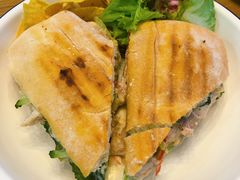 -HELLO 27 意面·沙拉·帕尼尼