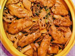 -多嘴超级肉蟹煲(欧亚卖场店)