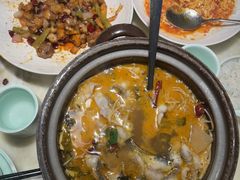 老坛酸菜鱼-金佬馆·川菜bistro(芜湖镜湖万达店)