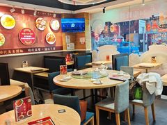 -滋味满屋美食坊(上海街店)