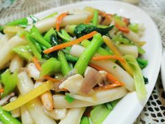 海鲜炒年糕-海味鲜温州家常菜