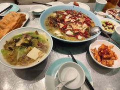 -姚姚酸菜鱼·金戈戈香港豉油鸡(喜荟城联名店)