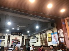 大堂-朱大嘴肥肠血旺(福字街店)