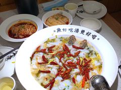 -江渔儿酸菜鱼·拔草餐厅(虎门君乐汇店)