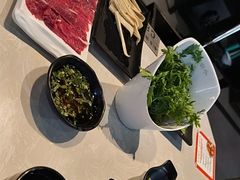 -今日潮牛(张江万科翡翠公园店)