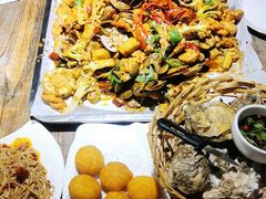 -嗨辣小聚·盘锦河蟹·海鲜烧烤龙虾(盘锦十年好店)