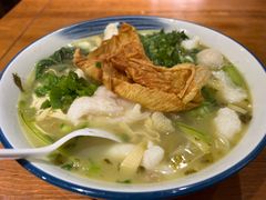 老坛酸菜鱼米线-猫爷的腔调·黔小馆(交大医学住宅区店)