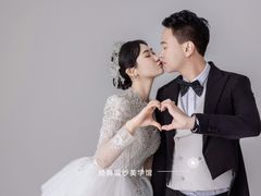 -经典婚纱摄影美学馆·私人定制