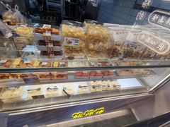 -鲍师傅糕点(大沽南路店)