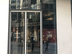 门面-星巴克(北京三里屯SOHO一店)