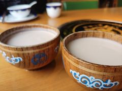 -娜仁图雅蒙古美食村(33小镇店)