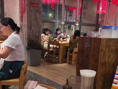 大堂-么肆烤肉·中式自助·烤肉大排档(街道口季佳PAI店)