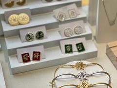 -LADY FAFA(巨鹿路陕西南路路口店)