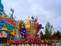 -七彩云南欢乐世界