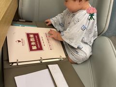 -南宁世纪君悦大酒店(青秀万达滨湖路地铁站店)