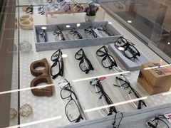 -明月眼镜(三坝店)