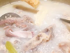猪蹄猪肚锅-官也街澳门火锅(新源里店)