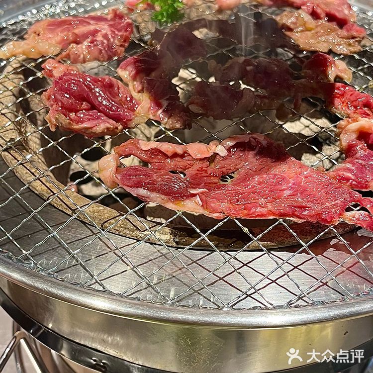 沈阳青苔包肉 这吃法谁发明的❗️❗️