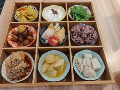 -轻蔬不用等·素食(江苏路店)