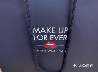又逛铜锣湾广场了，一不小心就买了Make up