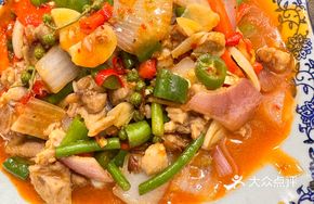 Spicy Green Pepper Stir-fried Duck