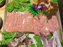 韩式风味肠-极简·炭火烤肉主题餐厅·龙虾烧烤·烤羊排(宝龙店)