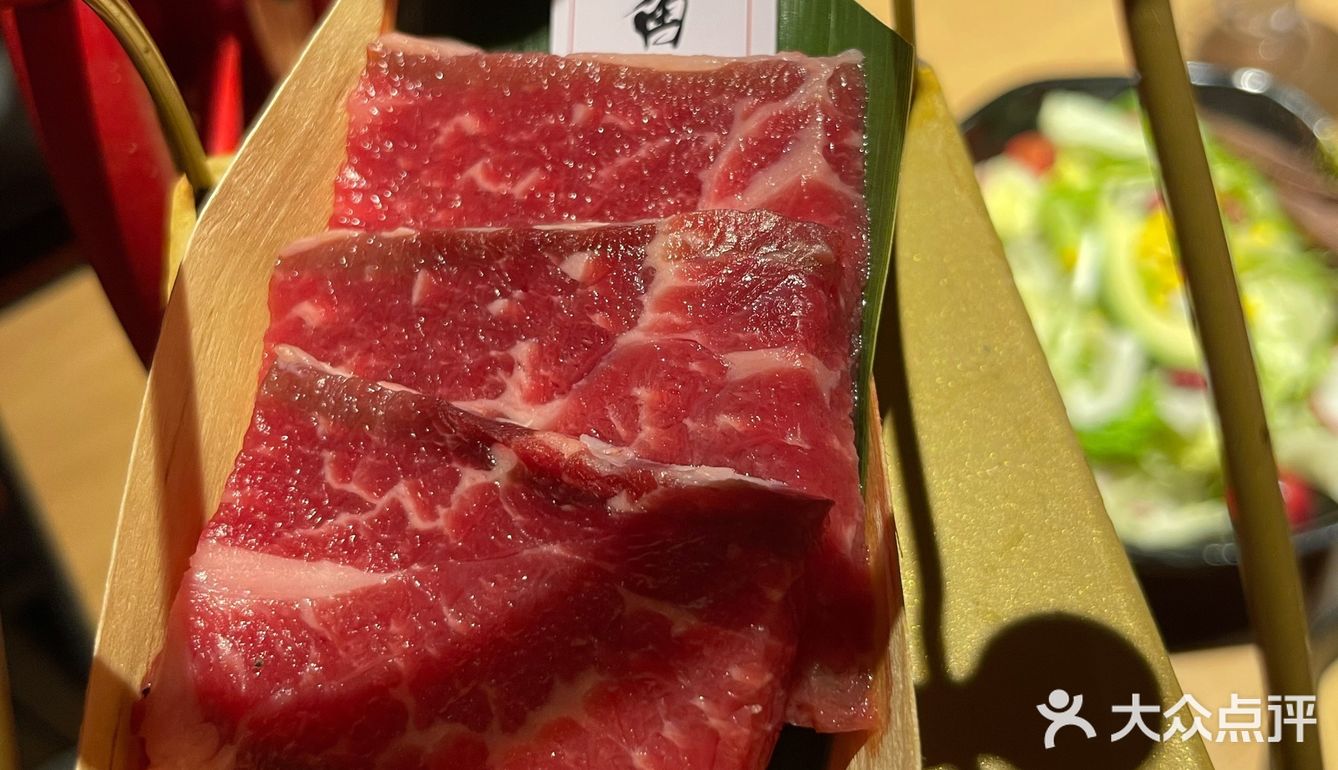 这家烤肉太适合情侣约会拍照了‼️