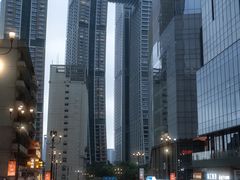 -全季酒店(重庆李子坝牛角沱地铁站店)