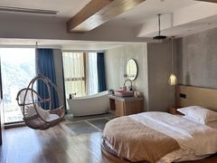 -闲隅江景艺术酒店(解放碑洪崖洞总店)