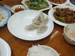 -东北四季饺子王(华山路店)