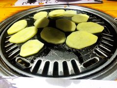 -唯成•韩国炭火烤肉 유성고기