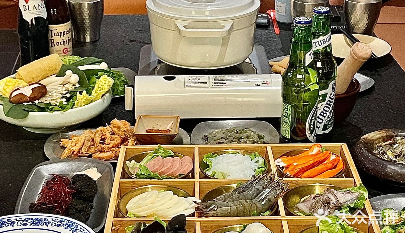青岛新地标 好喝专门店✖️胶小曼Bistro
