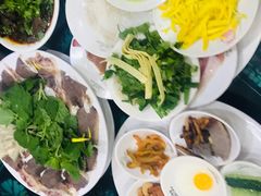 -桥香园云南过桥米线(金马碧鸡店)