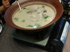 -香山湖家家宴(中山陵店)
