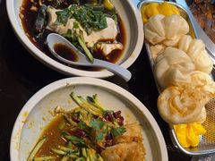 -锅老头海鲜铁锅炖