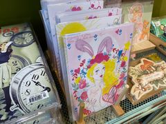 -恋物百货商店(华侨城店)