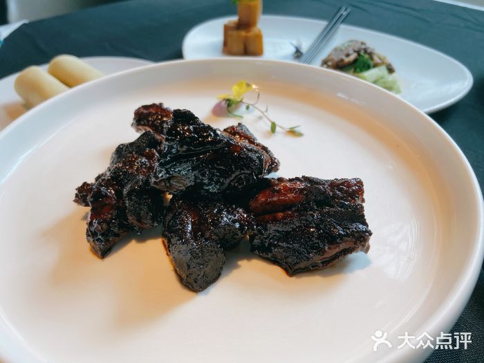 鲁采LU STYLE(新天地店)文火煨山东黑牛图片