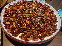 -有红鸡毛店·川菜(建设路店)