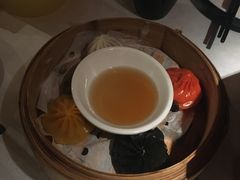 特色小笼包-绿茶餐厅(同成街华联店)