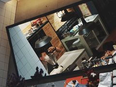 -Be Lived Cafe比例咖啡(摩天轮店)