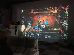 -VR间客漫虚拟现实体验馆(汉街店)