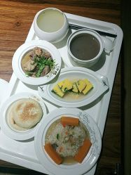 -菁幼月子会所(儿童医院店)