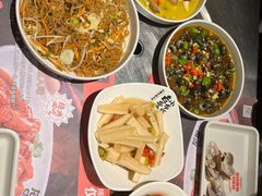 -龙巢盱眙龙虾·牛蛙·烧烤宵夜(八卦岭店)