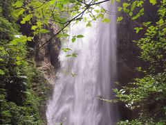 -龙水峡地缝景区