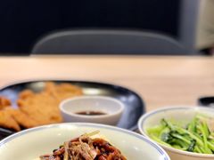 肉丝葱油拌面-君东记本帮面馆(天钥桥路店)
