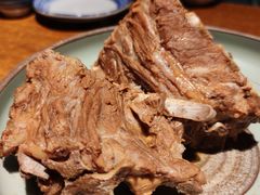 特色大铁锅烀腔骨-95号酱骨·一块豆腐(展春园西路店)
