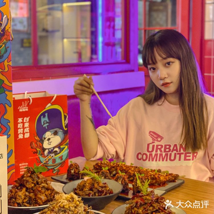 成都特色美食|家喻户晓的手撕兔🐰