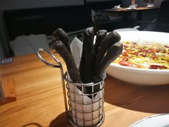 蘸汤吃的黑油条-太二酸菜鱼(福州泰禾店)