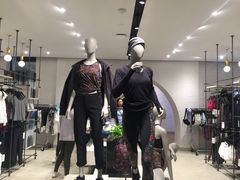 店内环境-lululemon(新天地店)