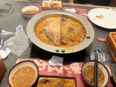 -牛YO寿喜烧·铁板烧和牛火锅自助(市府恒隆店)